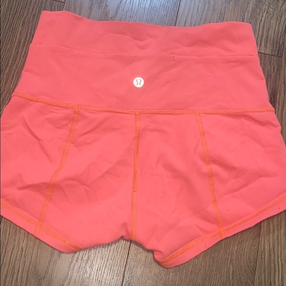 fits kind of small, more like a size 2/4. - Picture 2 of 2